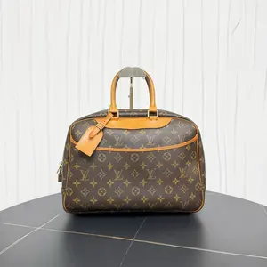Pre-owned Louis Vuitton Canvas Shoulder Bags 7.8'' R14359 Shoulder Bag C6841888338 0321 T1 Qiqi