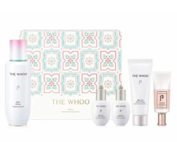 The Whoo Bichup Treatment Essence 6Pcs Set: Limited-Edition 130mL First-step anti-aging treatment designed to strengthen the skin’s natural protective barrier Brightening Calming