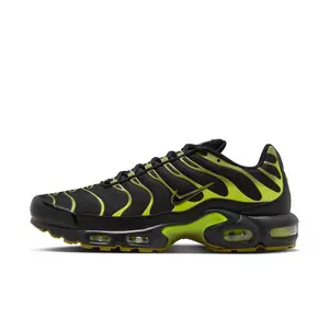 Nike Air Max Plus Men's Trainers - Comfortable and Athletic Footwear - Closed