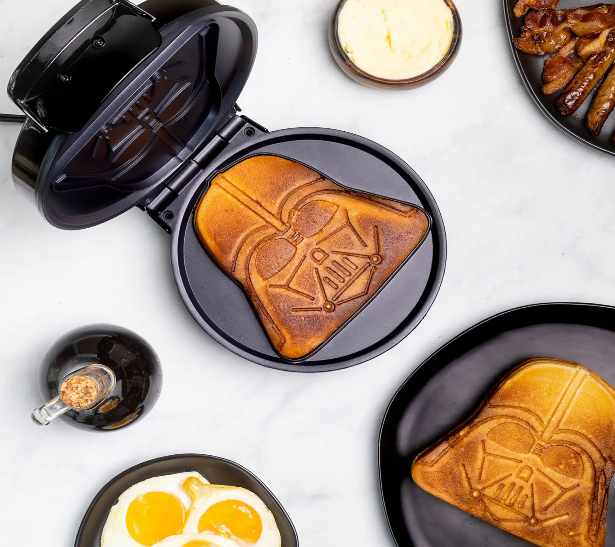Uncanny Brands Star Wars Darth Vader Chest Plate Waffle Maker