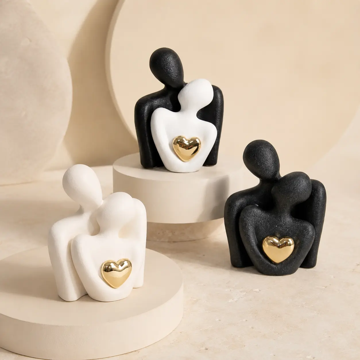 Small Mini Couple Resin Figurines, Durable Home Decor Statues, Minimalist Valentine’s Day Gift for Couples, Living Room-Bedroom Decor