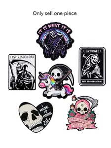 Halloween Horror Skull Pin, Creative Punk Design Badge, Personalized Fashion Accessory, Perfect Party Gift, Cute Cartoon Style