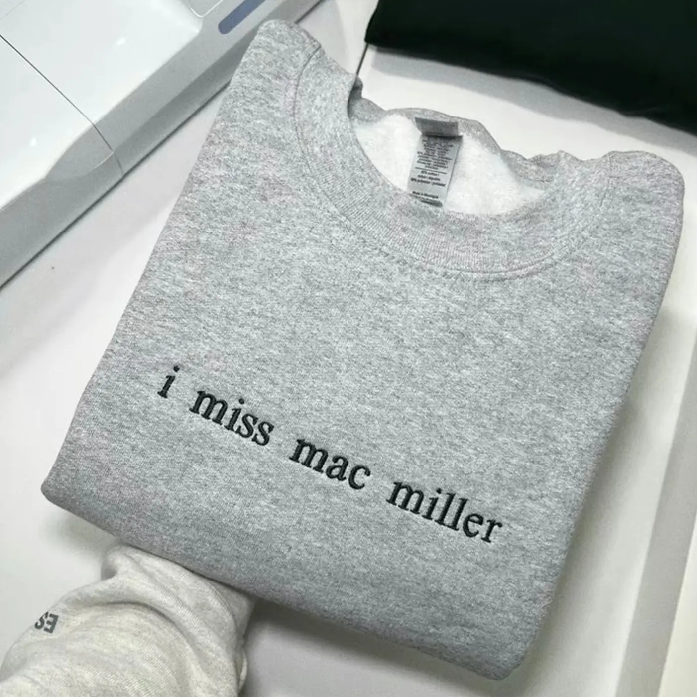 Music-Inspired Embroidered Sweatshirt, Vintage Aesthetic Quote Pullover, Unisex Cozycore Crewneck for Emotional Vibes