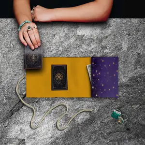 1 Piece Starry sky decorative Tarot card storage bag, creative polyester storage bag, altar astrology ceremony decoration, fabric decoration, a gift for tarot scholars.