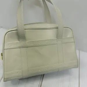 Pre-owned GIVENCHY 1 Shoulder Bags Vintage Logo Embossed Leather Boston Bag YX