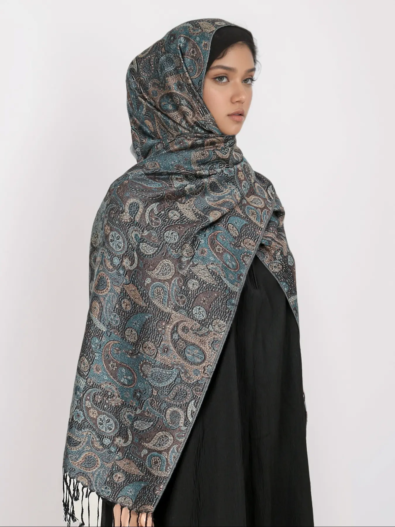 Women's Fashion Winter Jacquard Scarf Thick Warm Headscarf Windproof Shawl Muslim Hijab, Stylish New Arrival for Cold Weather Winter Scarf Hijab Turban Hijab