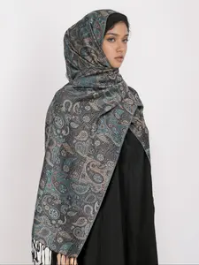 Women's Fashion Winter Jacquard Scarf Thick Warm Headscarf Windproof Shawl Muslim Hijab, Stylish New Arrival for Cold Weather Winter Scarf Hijab