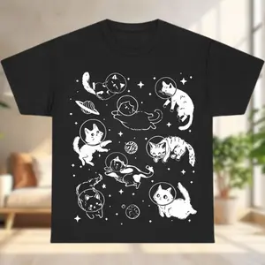 Cats In Space Shirt, Astronaut Cat Shirt, Funny Cat Shirt, Space Cats T-Shirt, Retro Vintage Cat Shirt, Cat Lover Gift, Funny Cat Mom Tee
