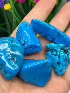 1pc Beautiful Tumbled Blue Turquoise Crystal Bulk Polished Stone Reiki Healing，Perfect Gift for Collectors，Perfect for Home Collection & Gift for Valentine's Day and Holidays