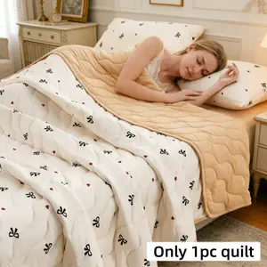 1PC Coquette Bow & Heart Printed Cooling Air Conditioner Quilt, Cute Aesthetic Lightweight Breathable Summer Quilt, Machine Washable Quilted Bedspread, Ideal For Aesthetic Girls Bedroom Decor