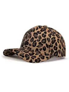 Leopard print baseball cap for both men and women, lightweight and breathable sun hat, outdoor duckbill cap, adjustable hood circumference, suitable for party and street style fashion matching