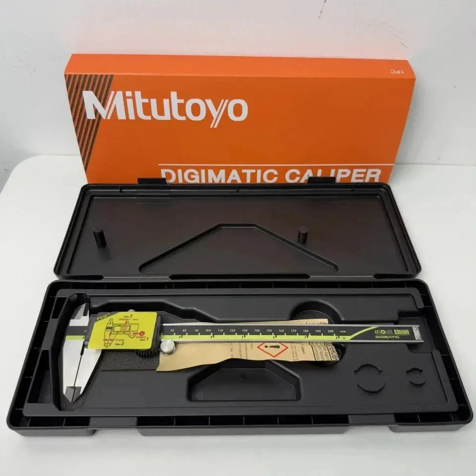 Mitutoyo 500-197-30 Precision Caliper 8″ (0–200 mm) – Industrial Stainless Steel Measuring Tool, .0005″/0.01 mm Resolution, IP-65 Coolant Proof