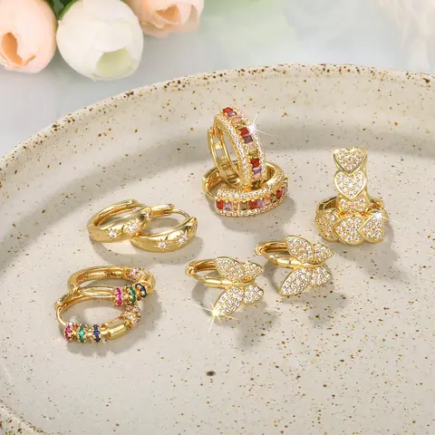 【Black Friday】Women's Elegant Butterfly & Heart Design Hoop Earrings, Exquisite Trendy Versatile Jewelry Gift for Daily & Party Decor