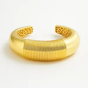 Vale & Veil — Paris | Forteresse Cuff Bracelet | Sculptural Gold Statement Cuff (BAT1833G)
