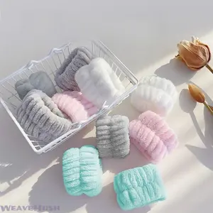 Waterproof Absorbent Wristbands for Face Washing, Soft Splash-Proof Wrist Cuffs Sleeve, Reusable Sweat Wiping Bracelet for Sports & Skincare, Anti-Moisture Wrist Guards to Keep Sleeves Dry, Comfortable Daily Use Bathroom Accessories