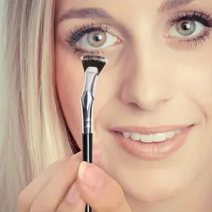 Get Natural Lifted Eyelashes With Our Professional Mascara Fan Brush 1pc Makeup Brush - No Smearing Or Clumping!