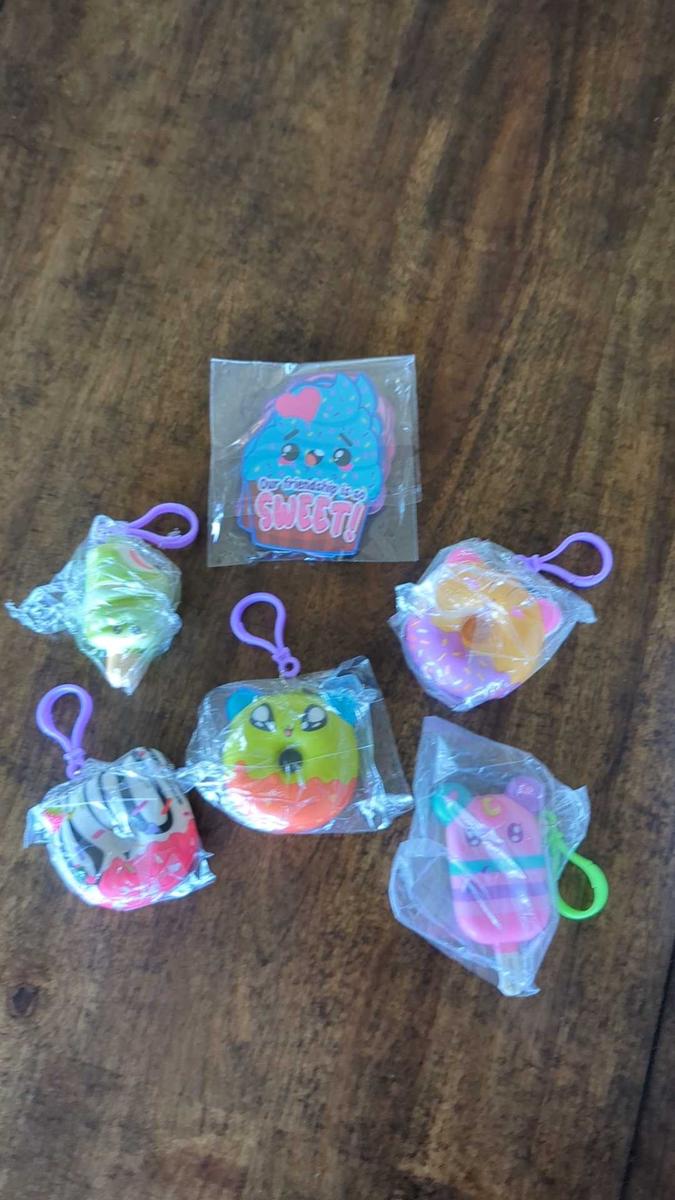 Item: 30Pcs Dessert Squishy
