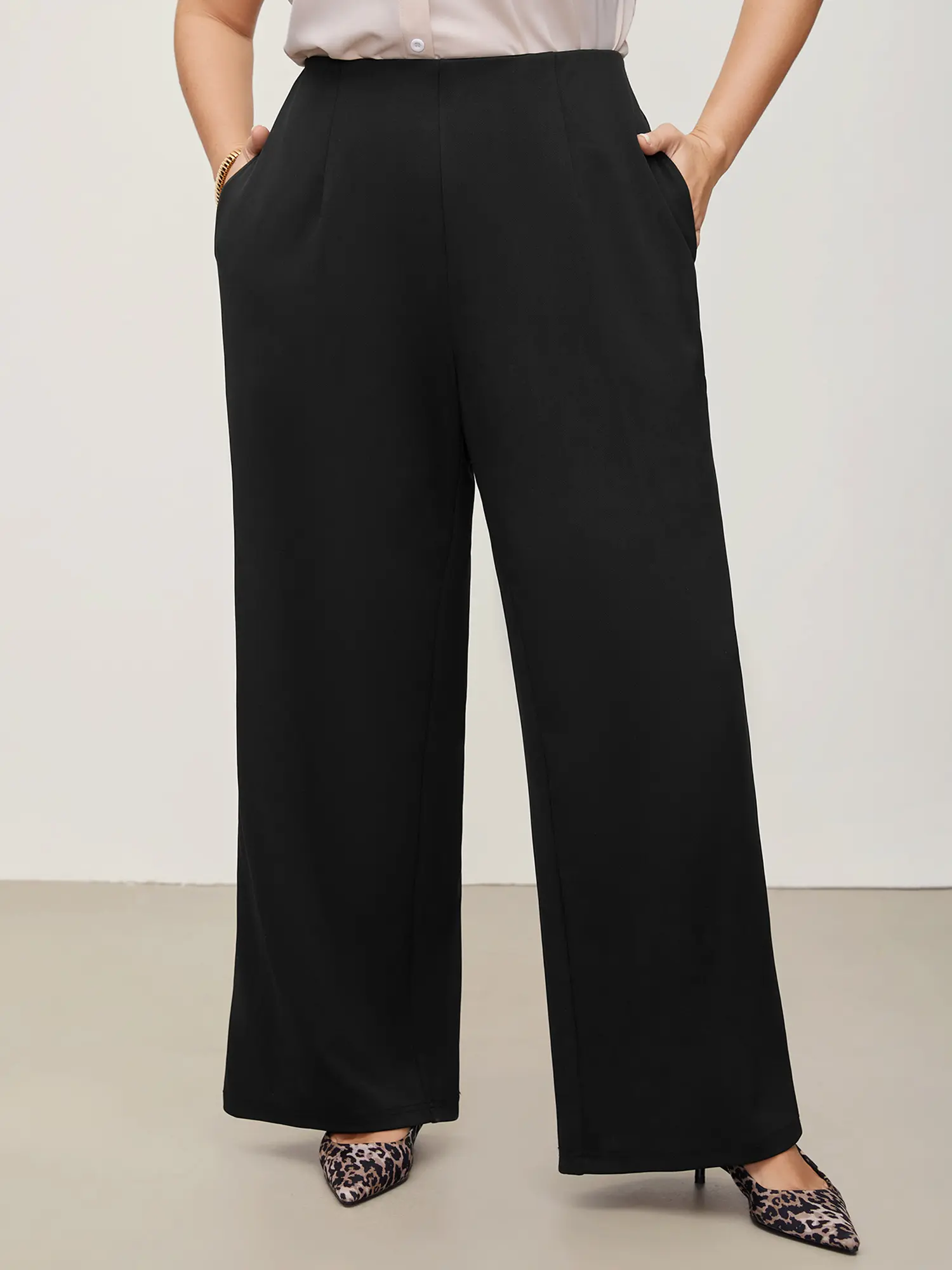 BLOOMCHIC Plus Size Solid Elastic Waist Pleated Wide Leg Spandex Pants - Women's Clothes, Plus Size Clothes, Bottoms with Pocket, Stretch Fabric, Work Outfits, Corporate Office Wear for Thick-Thighed Women, M-6X 2026 Summer Pick,summerwins Black Basic