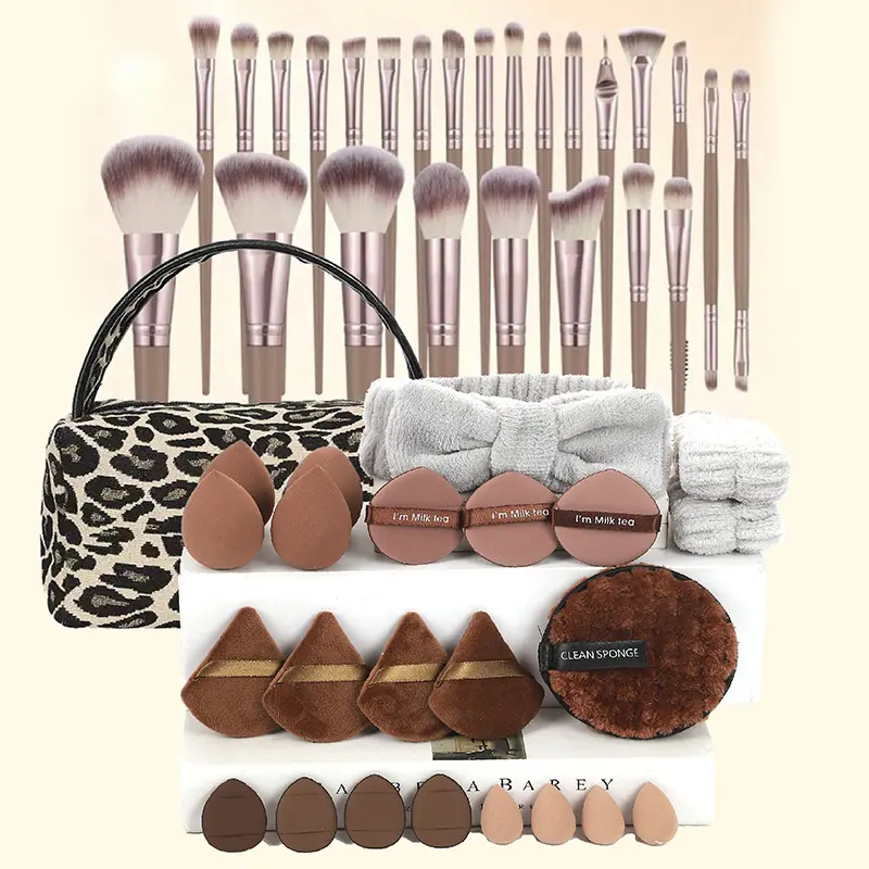 Complete Makeup Set, Makeup Brush Kit with Velvet Beauty Sponge, Multi-Purpose Makeup Brushes, Hairband, Cleaning Cotton, Leopard Print Storage Bag,Gifts For Women