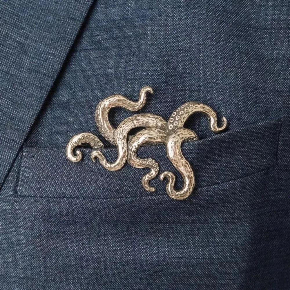 Retro Traditional Animal-Shaped Brooch for Men's Accessories, Heavy-Duty Crocodile Pattern Collar Button Decoration, Punk Fashion Tiger Design