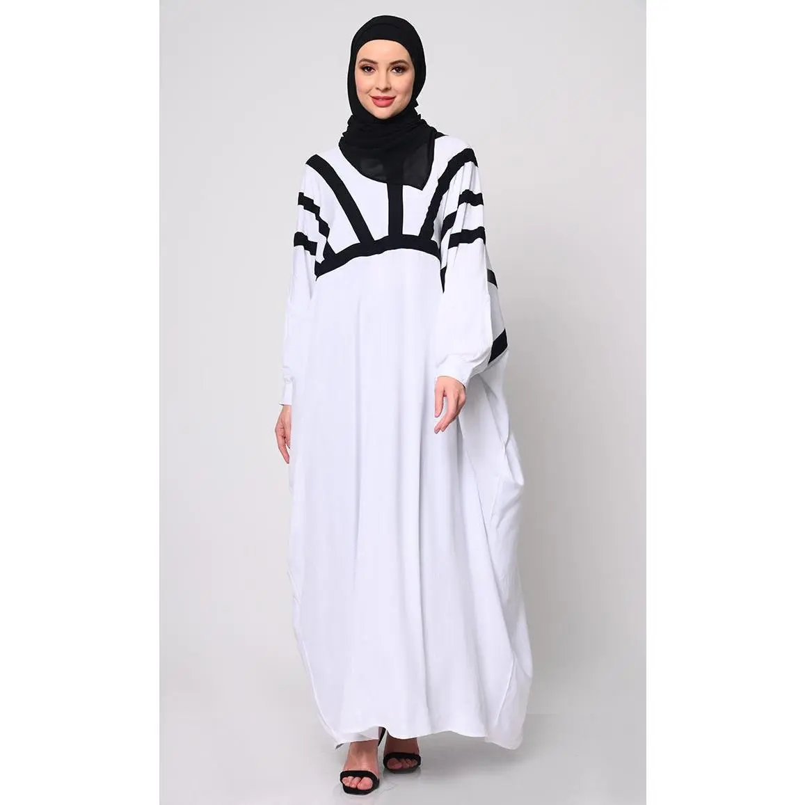 White Kaftan with Contrasting Color Trims and Pockets