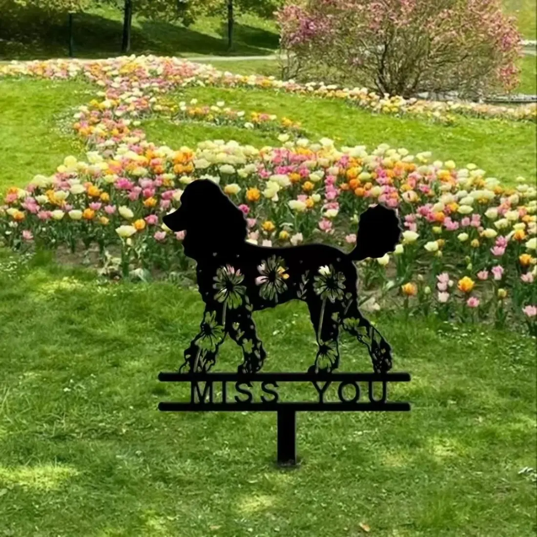 Poodle Design Garden Decoration, Metal Pet Grave Marker, Elegant Sympathy and Remembrance Stake, Perfect Pet Loss Gift and Stylish Yard Decor