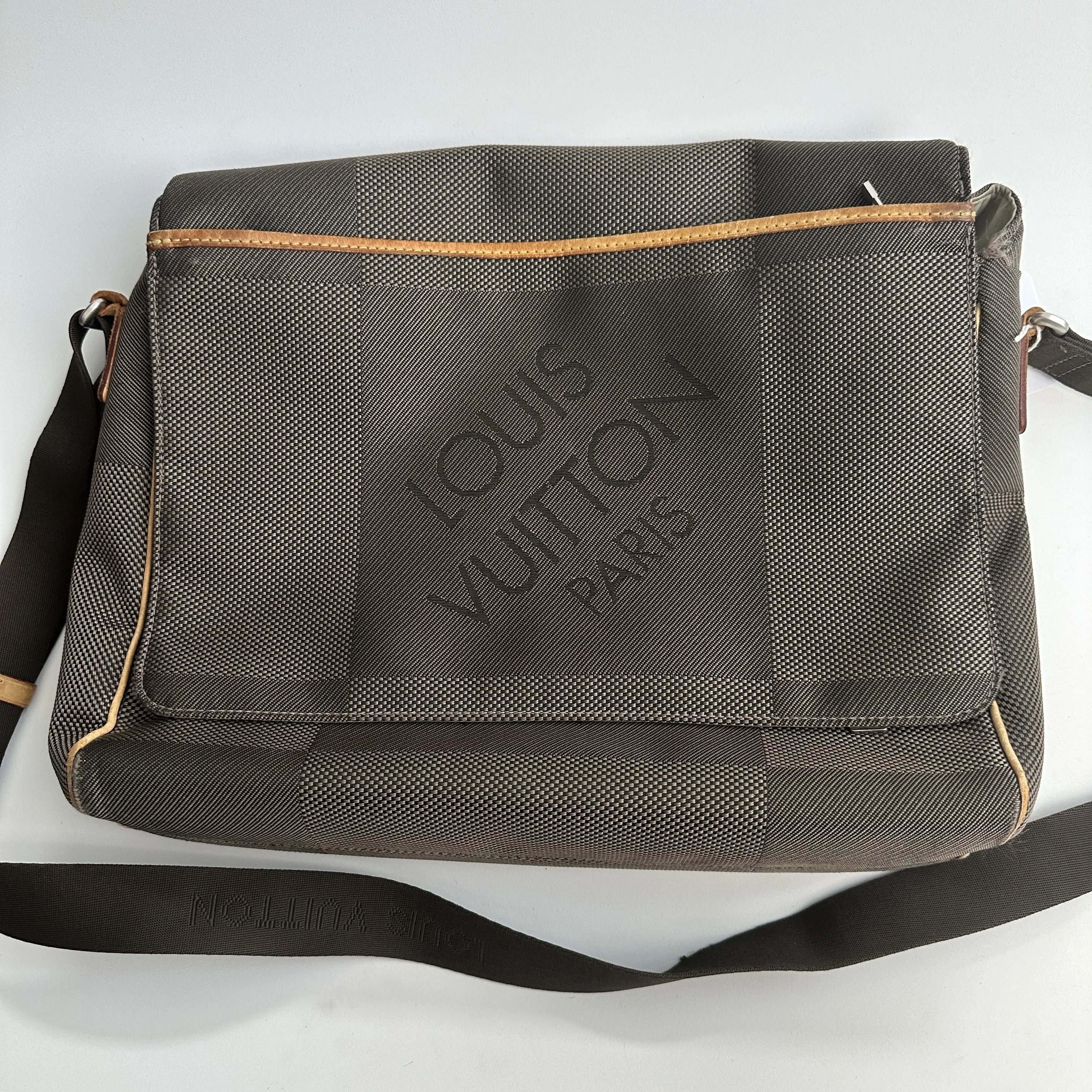Pre-owned Louis Vuitton Cloth Professional & Technology Bags Damier geant messanger shoulder crossbody computer bag