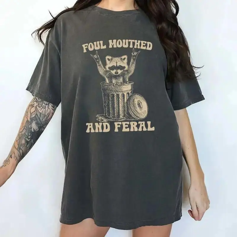 Women's Printed Round Neck Cotton Fabric Top - Unisex Funny Feral Raccoon Graphic, Sarcastic Meme Animal Humor, Retro Streetwear, Soft Breathable Short Sleeve, Simple Casual Everyday Wear Gift for Animal Lovers, Cartoon Animal Face Women's T-Shirts