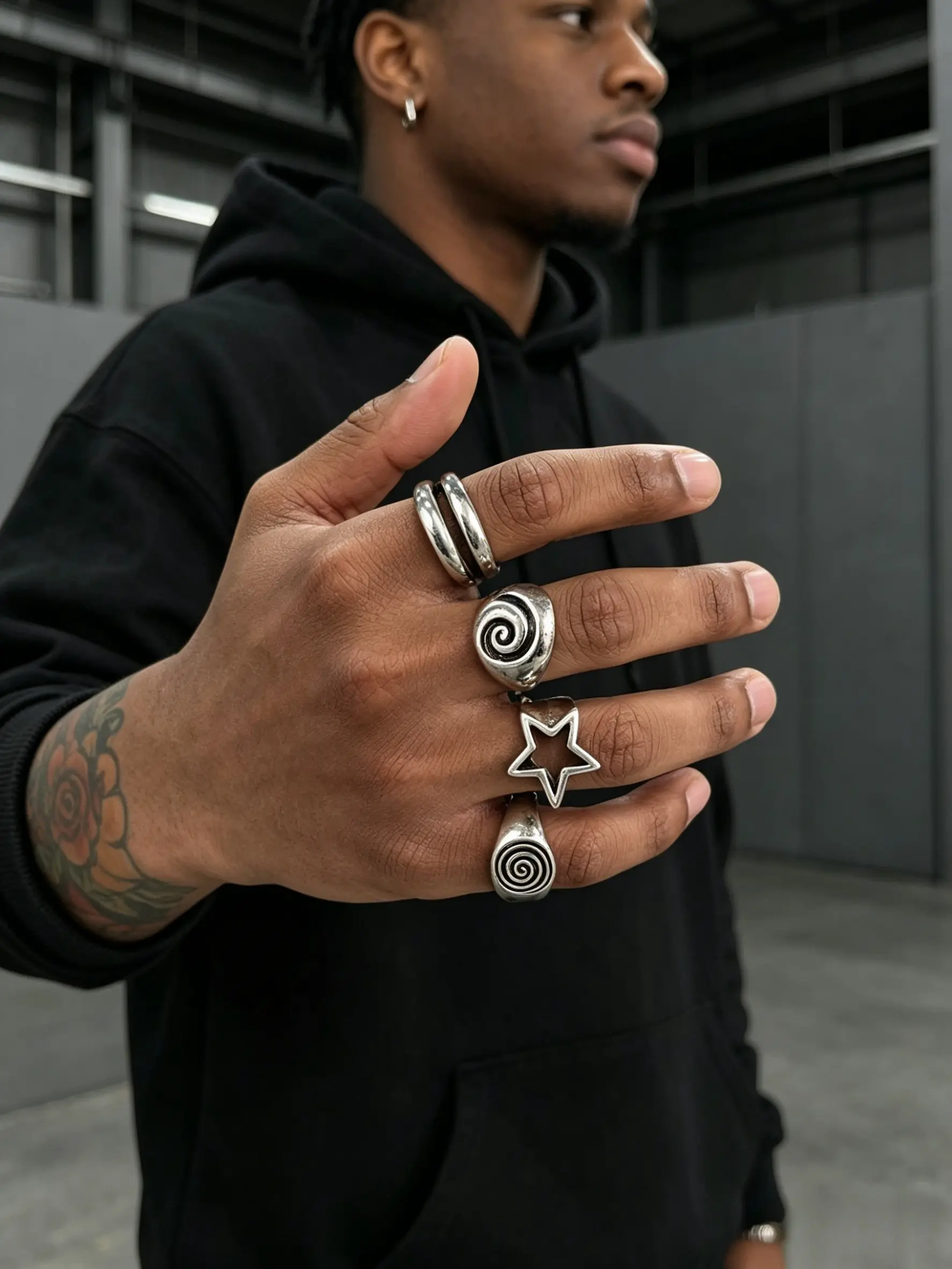 Vintage Silver Color Star Spiral Ring Set, 4 Adjustable Open Rings, Unisex Street Fashion Jewelry, Trendy Accessories for Men and Women
