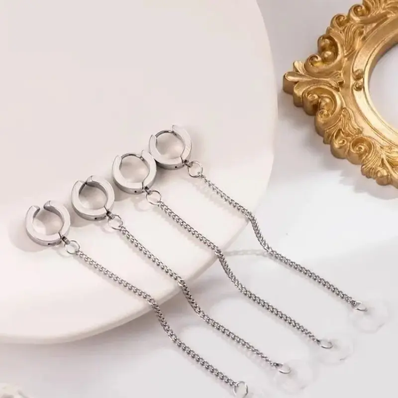 No-Piercing AirPods EarCuff Chain Accessories, Anti-Lost Holder with Secure Stylish Design for Outdoor Sports & Office Use (Men, Women), Glamorous, Casual