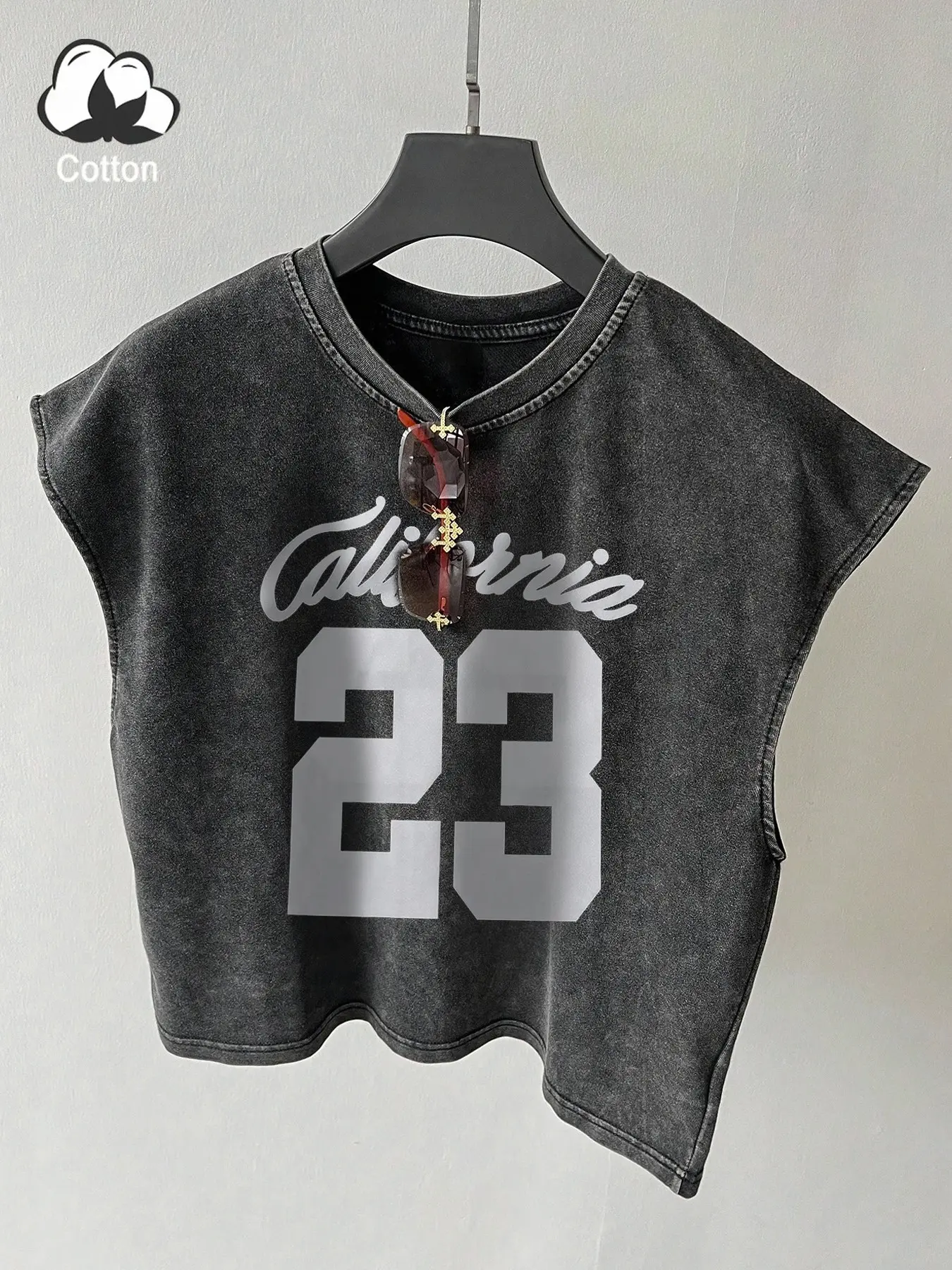 Men's Casual Letter Print Street Loose Fit California 23 Washed Distressed Vest, Vintage Breathable High-Quality Cotton Sleeveless Top for Summer Breathable Sleeveless Design