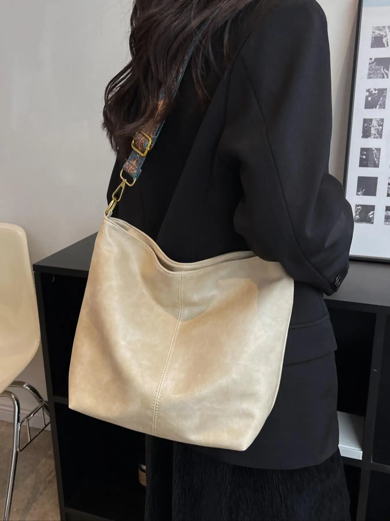 Women's Elegant Retro Crossbody Bag, Fashionable Large Capacity Shoulder Bag for Work & Daily Used, Unique Bags, Casual Trendy Versatile High-quality