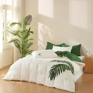 Signature 100% Long-Staple Cotton Duvet Set – White & Palm Leaf Green