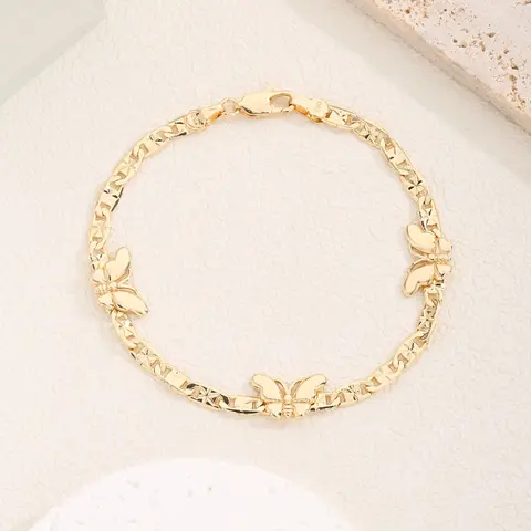 14k Gold Plated Cuban Chain with Butterfly Accent, Unisex Fashion Jewelry, Perfect Valentine's Day Gift, Elegant and Romantic Accessory, Beautiful Bracelets, Cuban Link Bracelet