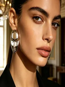 18K Gold-Plated Alien Face-Shaped Women's Earrings—Perfect for Everyday Wear and Parties or Special Occasions—An Ideal Gift for Her on Anniversaries or Birthdays