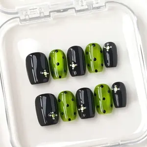 10pcs Green Cat's Eye Short Square Handmade Press-On Nails,Rhinestone Embellished,Gorgeous And Cute Nail Art,Black Polka Dot Nails,Y2k Nails,Nail Supplies,Christmas Fake Nails,Suitable For All Ladies & Girls Fall And Winter And Everyday Wear