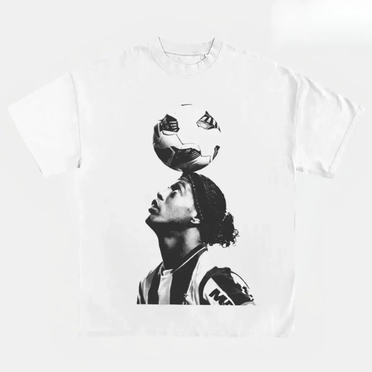 Ronaldinho The Wizard Graphic T-Shirt Sweatshirt Youth and Adult, Hip-hop Basketball merch Shirt, Streetwear Tee, Rap Shirt, Graphic Tees