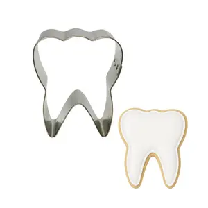 Tooth Cookie Cutter 3 in B2021