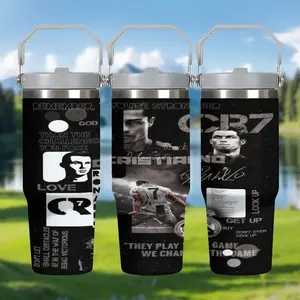 1pc 30oz Stainless Steel Insulated Mug, featuring a Cristiano Ronaldo black and white color-blocked print design, fan support, with handle and straw, perfect for coffee, tea, and cold drinks. A personalized birthday/holiday gift, ideal for outdoor camping
