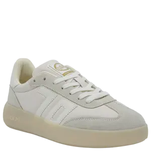 Back 70: BROOKLYN L26 in MILK Sneakers