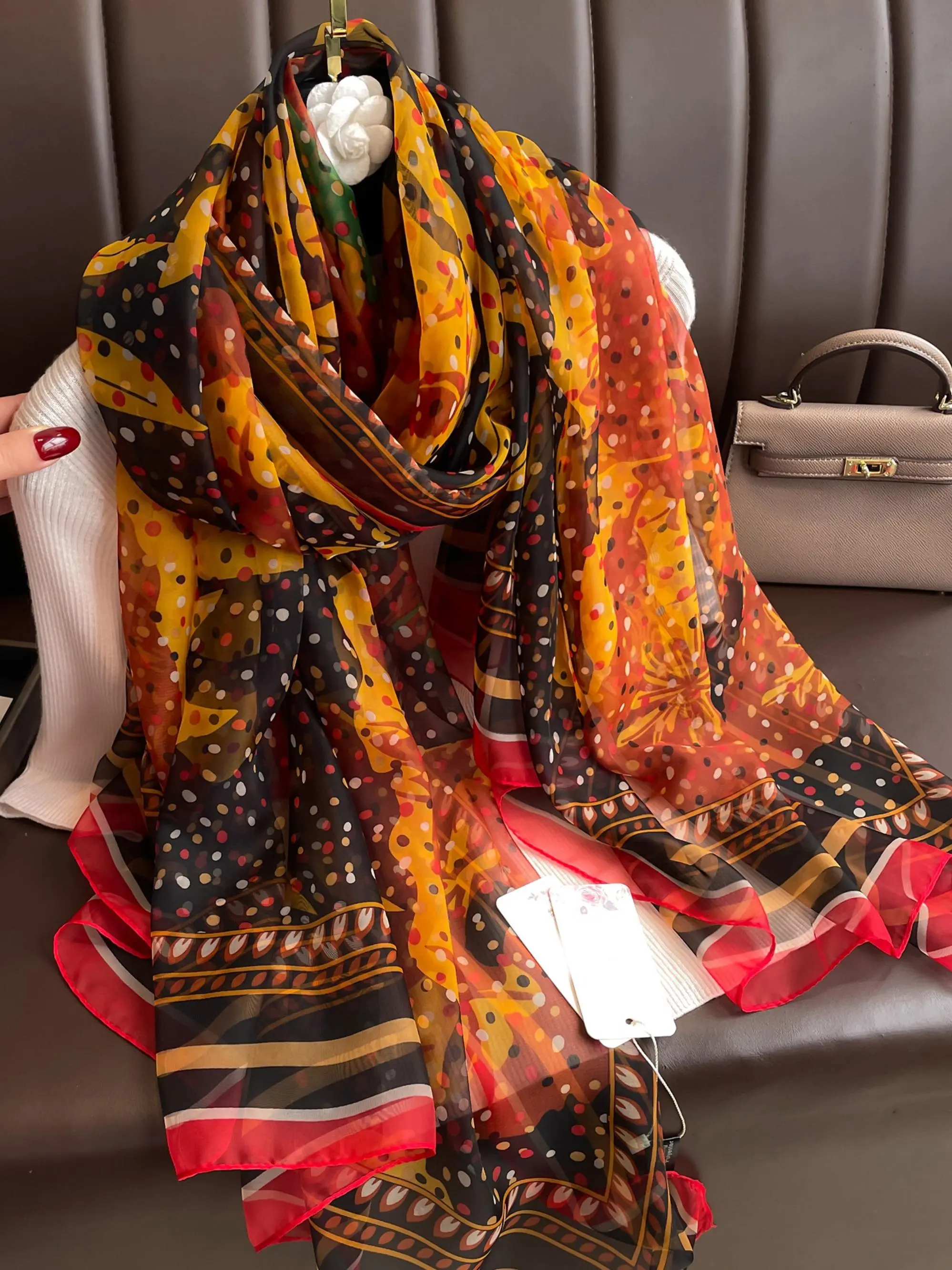 Fashionable Geometric Print Boho Style Scarf, Neck Scarf, Soft Comfortable Breathable Shawl for Women, Casual Versatile Scarf for All Seasons, Boho Shawl Wrap, Silk Scarves