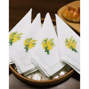 Embroidered Cloth Napkins Set of 4, 17"x17" Square Cotton Fabric Table Napkin for Dining Room Kitchen Dinner Wedding Party Decorations Gift Present Vintage Washable Soft Durable Floral