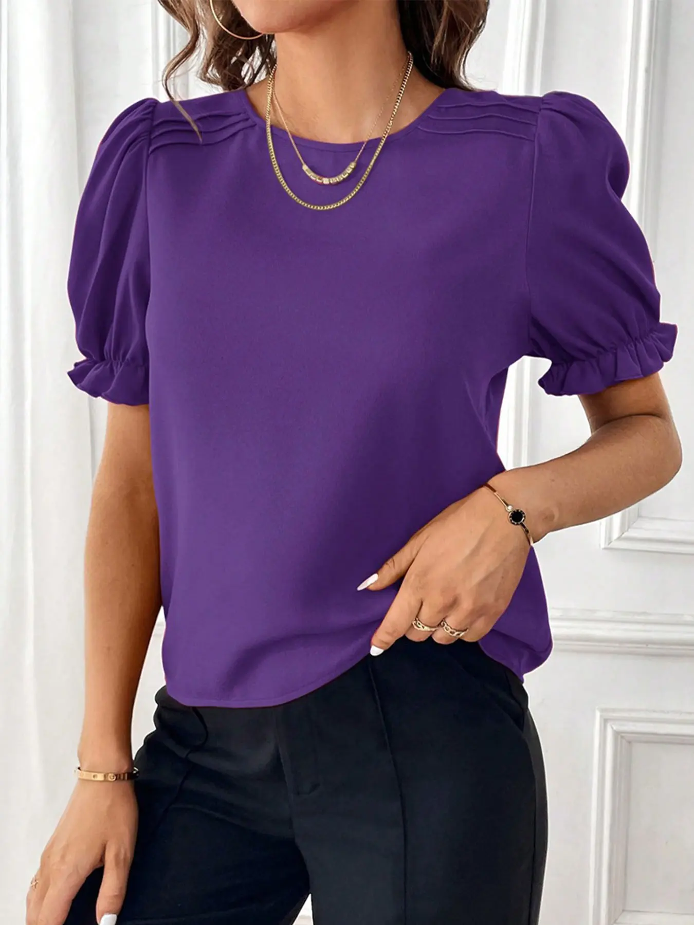 A women's solid color Purple Minimalist round neck lantern sleeve shirt top blouse Lady womenswear, suitable for summer, daily commuting, casual wear, and loungewear, Casual Loose Top