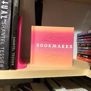3D Printed Bookmark Holder With 5 Bookmarks Bookish Booktok