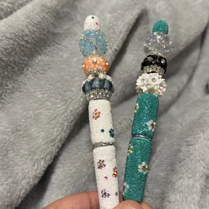 Flowered pen base pens