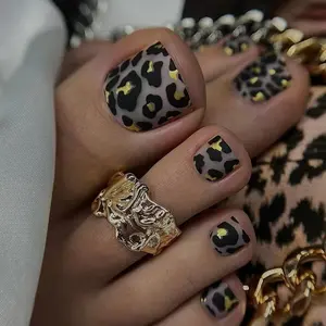 24pcs Platinum Leopard Print Square Fake Nails, Fake Nails Kit, Sweet Cool DIY Nail Set for Girls Women, All-Year Wear with Jelly Glue, No Adhesive Needed