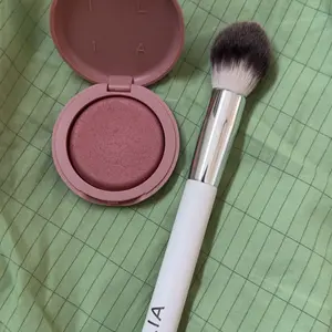 review image 0