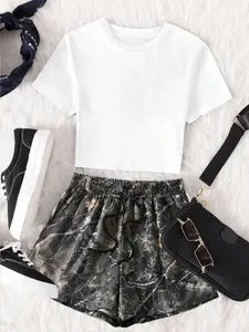 Two-Piece Set Women's Camouflage Print Fitted Round Neck Crop Tee & Elastic Waist Shorts, Basic Casual Fashion Cozy Breathable Outfits for Daily Outdoor Wear, Ladies Summer Clothes, Suits, Womenswear