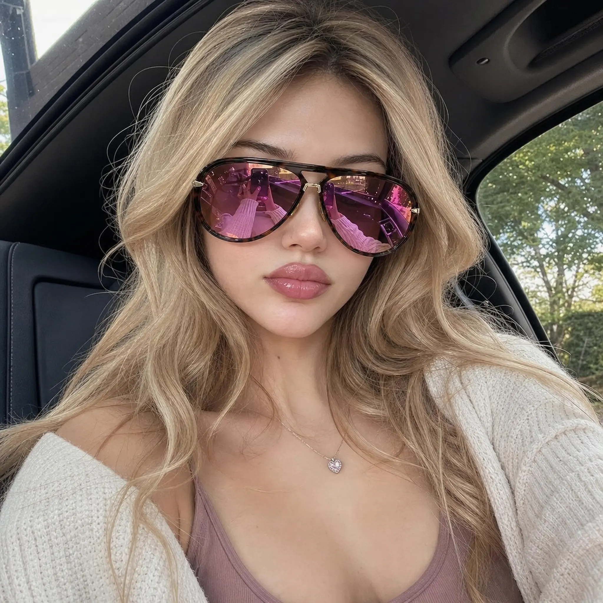 Velora Classic Double-Bridge Vintage Aviation Sunglasses - Trendy Frames, Large Tortoiseshell Frames, Resin Retro Lenses, UV Blocking Sun Protection, Lightweight, Ideal for Music Festivals, Driving, Everyday Wear, Includes Microfiber Cleaning Cloth, Trend