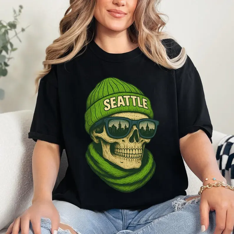 Unisex Printed Short-Sleeve T-Shirt Seattle Skull T-Shirt, Seahawk Football Tee,  Game Day Shirt, Fan Gift Perfect for casual outings,